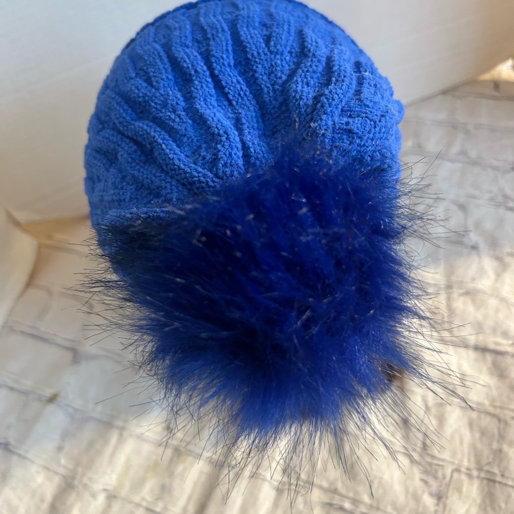 LULULEMON CABLE KNIT POM POM BLUE BEANIE WOMEN’S ONE SIZE - Picture 7 of 8